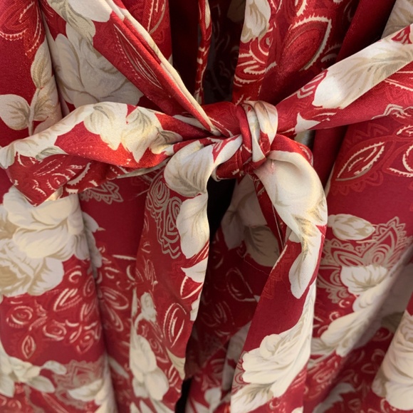 Adonna Peignoir Long Robe & Gown Set Womens Size Small Red Satin Roses Floral - Picture 5 of 15